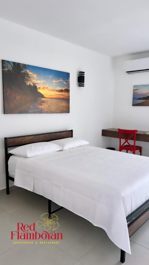 Red Flamboyan Guesthouse And Restaurant Rincon Exterior foto